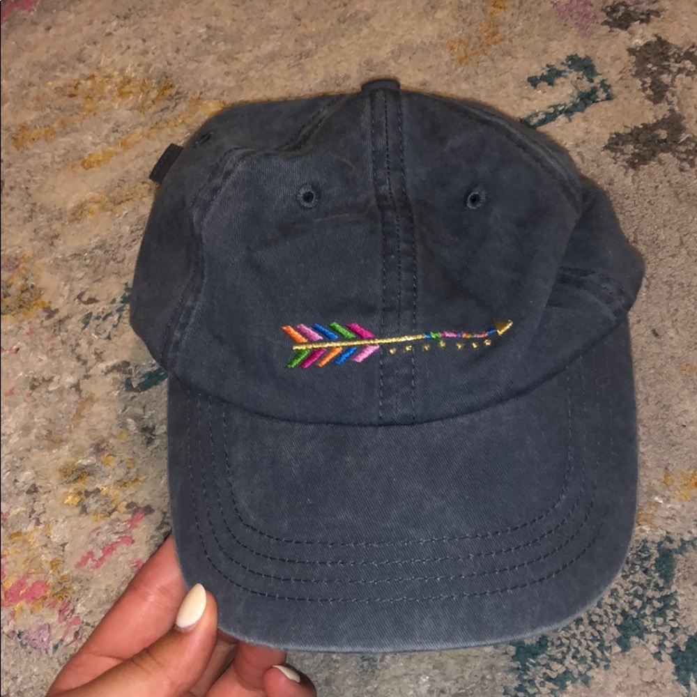 Natural life hat